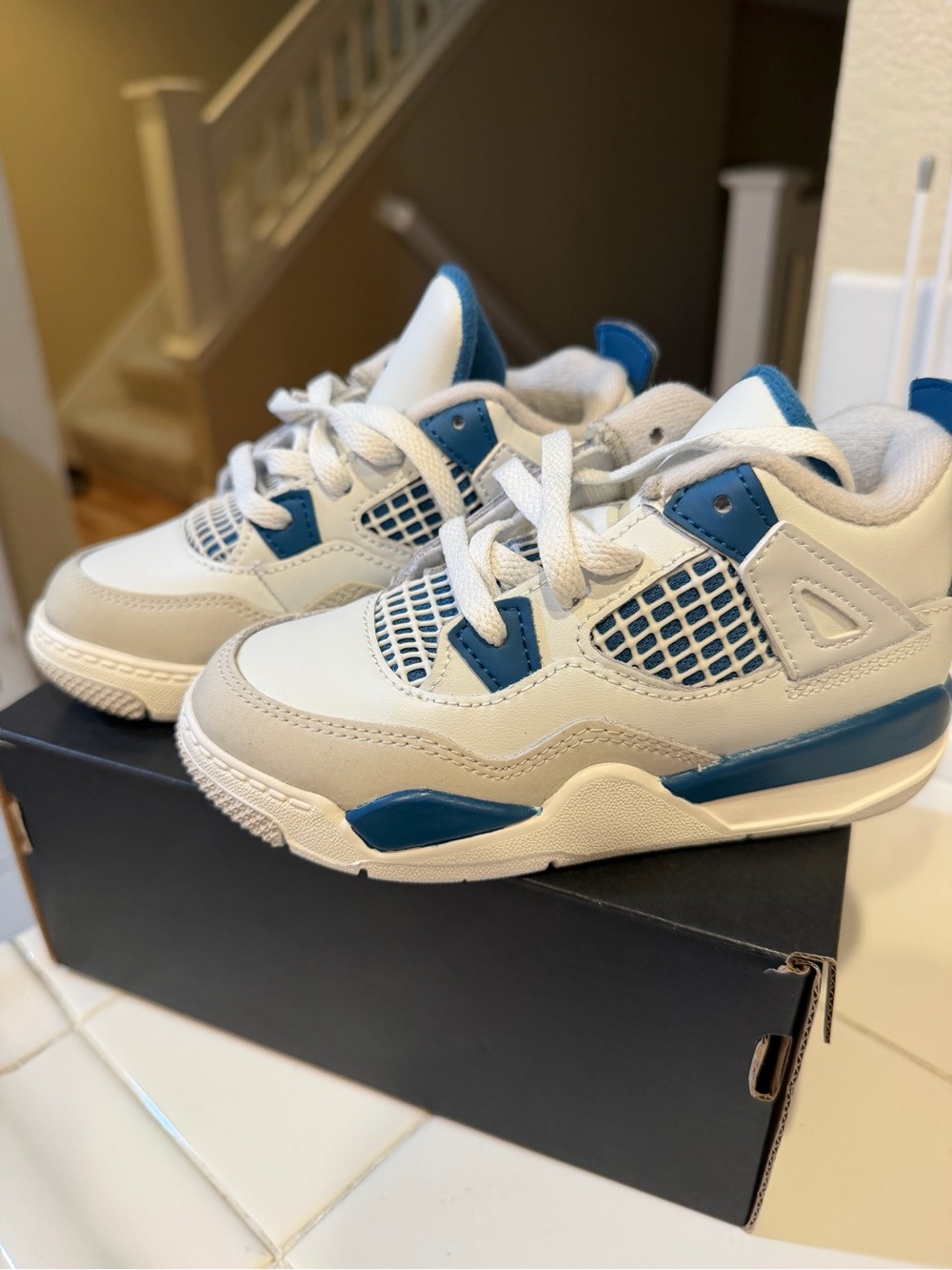 Nike Jordan 4 Retro 9C